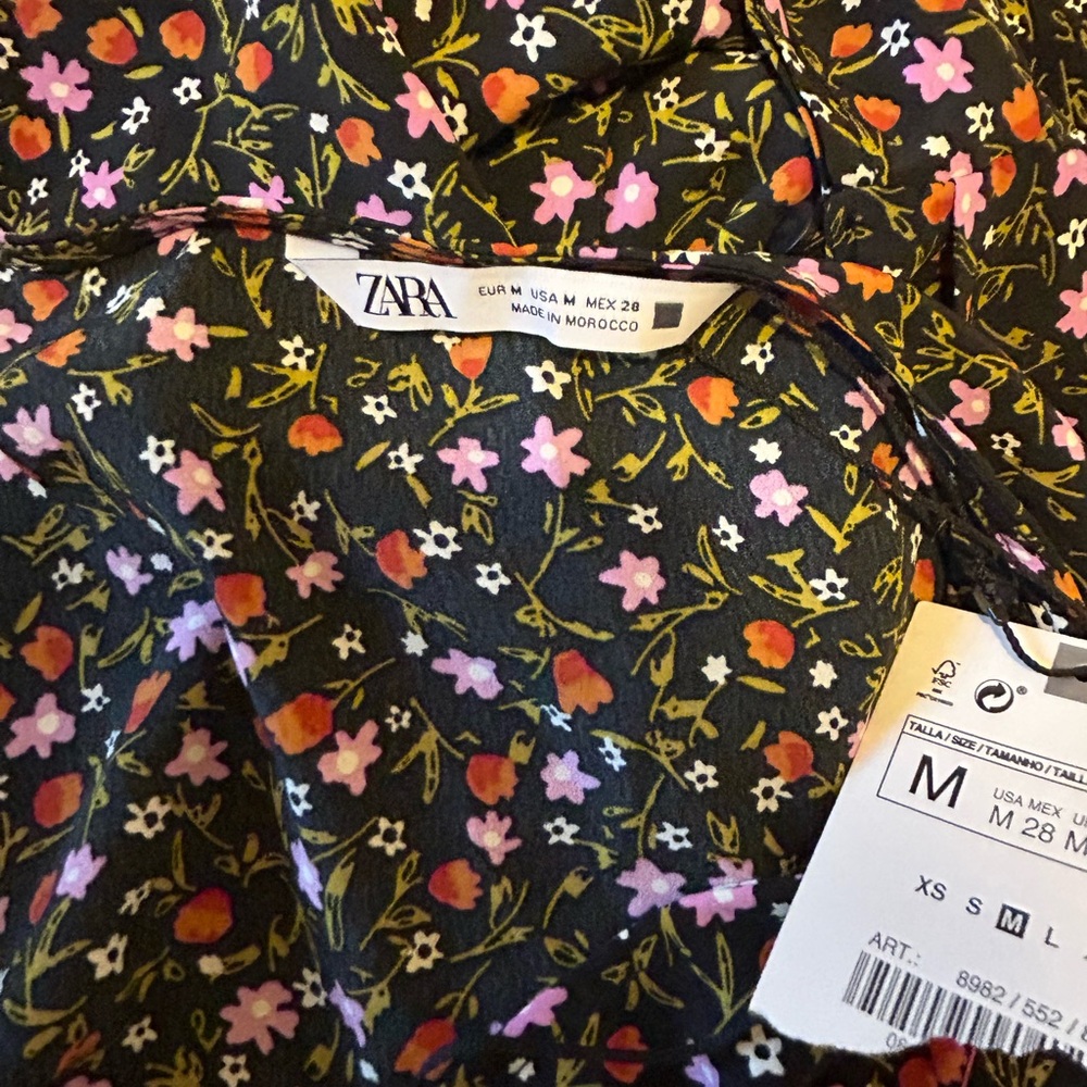 Zara Black Floral V-Neck Long Sleeve Mini Dress - Picture 4 of 4